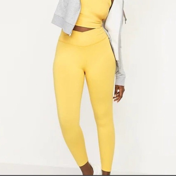 Old Navy Pants & Jumpsuits Extra Highwaisted Powerchill Crossover